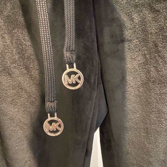 Michael Kors Lounge Pants Black Velour with pockets Cosy Comfortable Large NWT - Picture 8 of 9